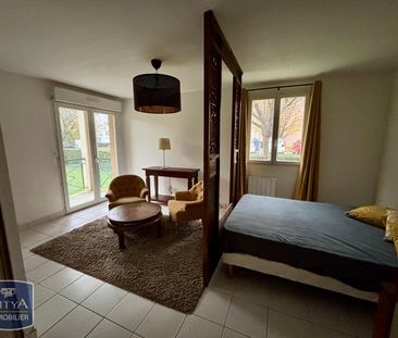 Location Appartement 1 pièce 30m² CHATEAUROUX 36000 - Photo 2
