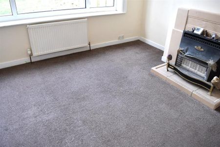 2 bedroom semi-detached house to rent - Photo 4