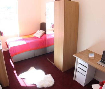 Flat 2, Seion Chapel Ambrose Street - Photo 6