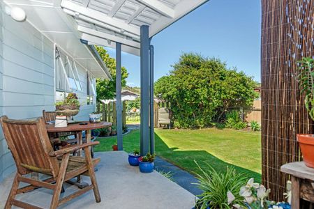 Family home is well established Ida Road - Photo 4