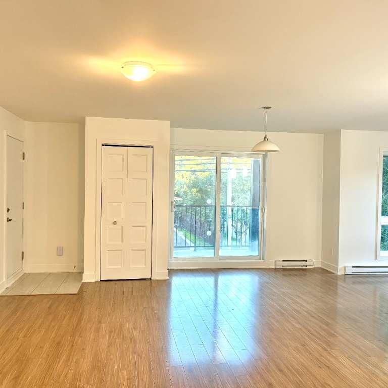 Logement 2 Chambres 1 Salle de Bain - Demi-sous-sol - Bois Des Filion - Photo 1