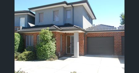 Modern Living in Lalor - Photo 5
