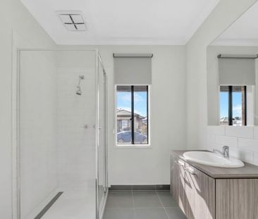 THREE BEDROOM HOME - Photo 6