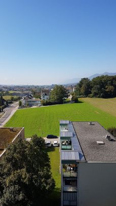 "Sanierte Familienwohnung mit toller Aussicht" - Photo 1