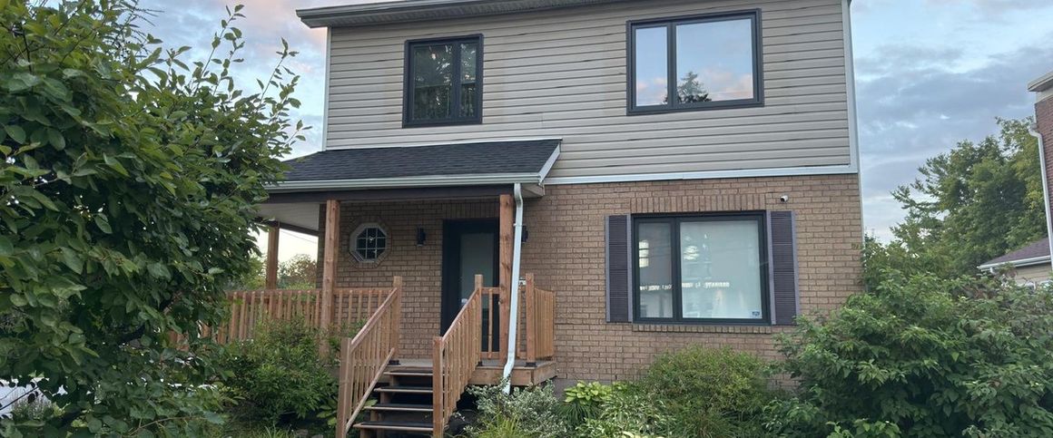 À louer / Maison à étages - Photo 1