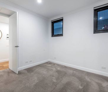 Unit 3/59 Constitution Avenue, - Photo 3