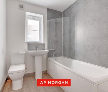 5 bedroom end of terrace house to rent - Photo 4