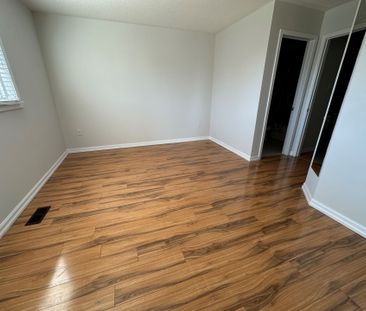 For Lease - 39 Robideau Place, Whitby, Ontario - Photo 3