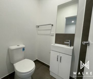 Modern Townhouse Living! - Photo 6