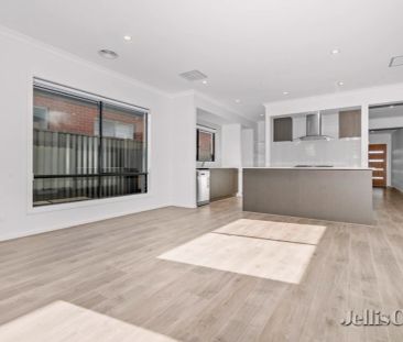 4 Bed, 2 Bath - Photo 6