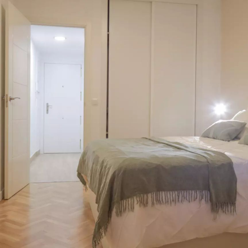2-bedroom apartment for rent in Chamartín - Photo 1