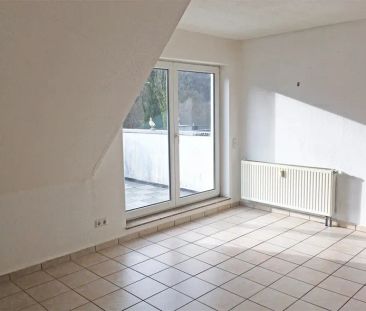 Dachgeschosswohnung mit Extras! - Photo 6
