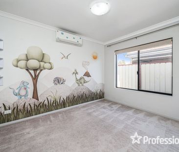 Stylish Living in the Sought-After Swan River Precinct! - Photo 6