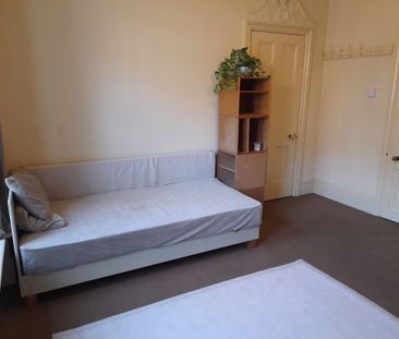 Studio Flat, Chanctonbury Road, BN3 - Photo 5