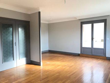 Location Appartement 4 pièces 87m² - Photo 3