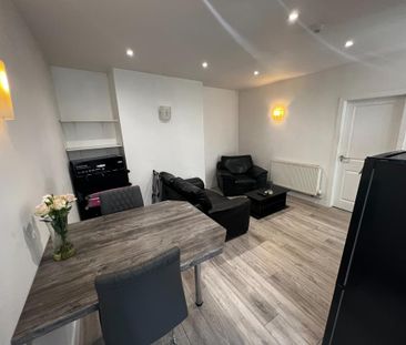 2 bedroom flat share to rent - Photo 5