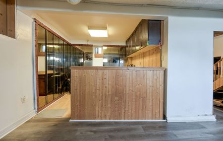 For Lease - 10 Heatherside Court, Brampton, Ontario - Photo 3