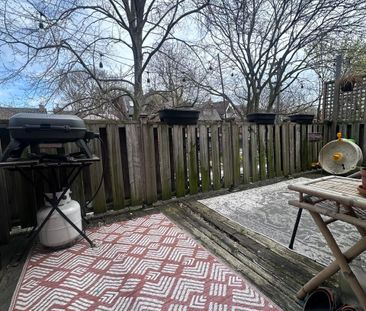 For Lease - 86A Macdonell Avenue Unit# 2, Toronto, Ontario - Photo 5