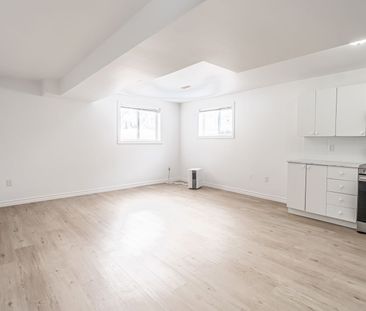 For Lease - 9 Kestrel Court Unit# Lower, Barrie, Ontario - Photo 2