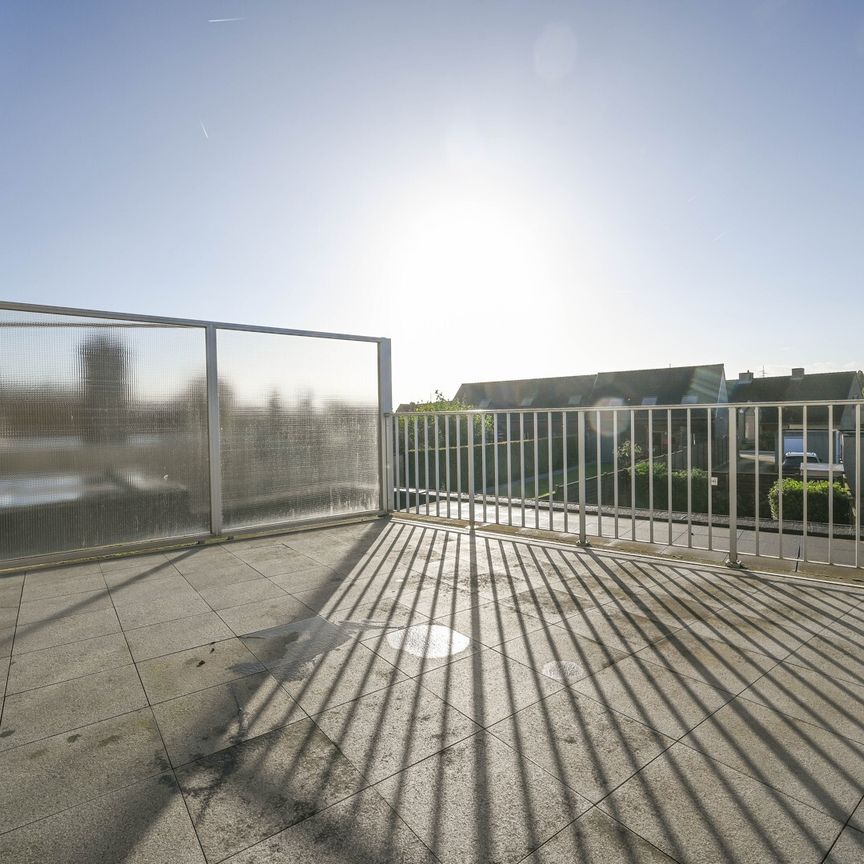 Energiezuinig appartement met twee slaapkamers en ruim terras - Photo 1