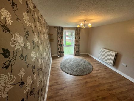 36 Chadwick Close, Wolverhampton, WV4 - Photo 5