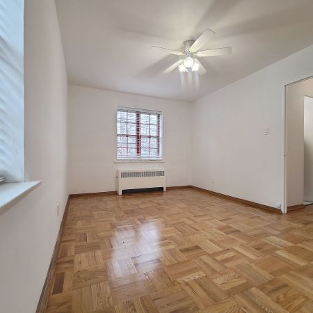 For Lease - 65 Old Mill Road Unit# 8, Toronto, Ontario - Photo 3