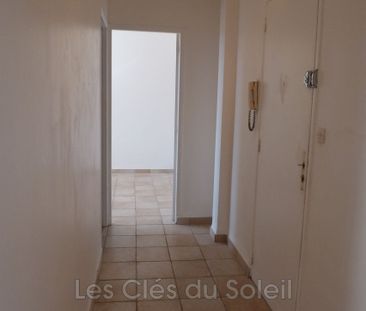 Location Appartement 2 pièces 41m² LA VALETTE DU VAR 83160 - Photo 4
