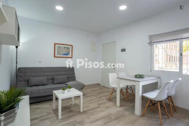 Piso en alquiler en Cruz de Humilladero - Photo 1