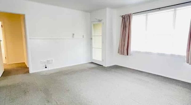 Spacious 2-Bedroom Apartment for Rent in Otahuhu - Photo 1