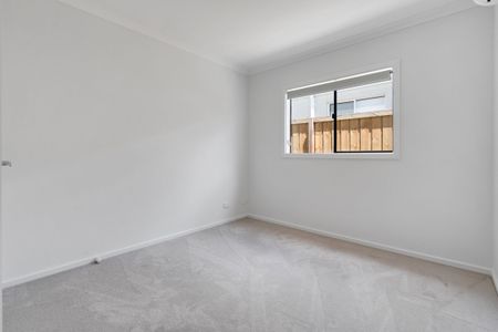 WELCOME HOME - MAPLE GROVE ESTATE! - Photo 3