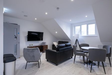 5 bedroom apartment to rent - Photo 2