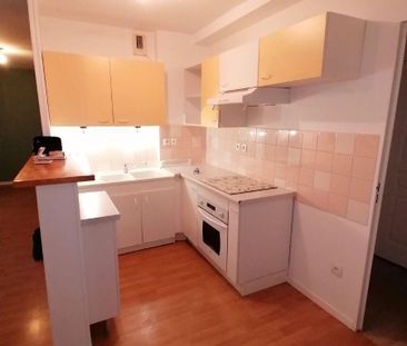 A louer à NOYAL-CHATILLON SUR SEICHE- RUE DU GUE: appartement T3 (c... - Photo 4
