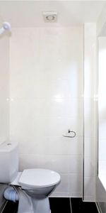 2 Bed Flat, King Street, LU1 - Photo 3