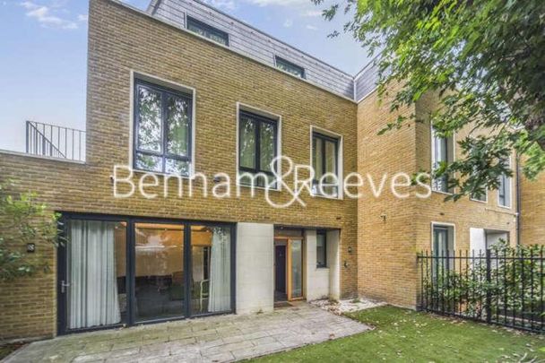 Ashchurch Grove, Hammersmith, W12 - Photo 1