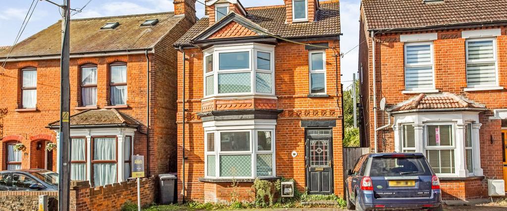 1 bedroom in a house share to rent - Photo 1