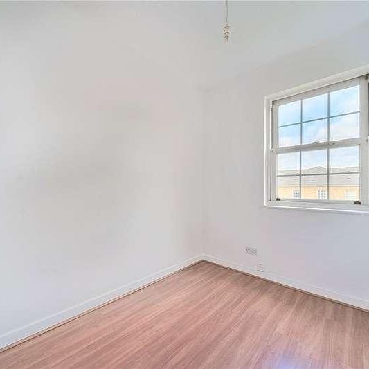 Sophia Square, London, SE16 - Photo 1