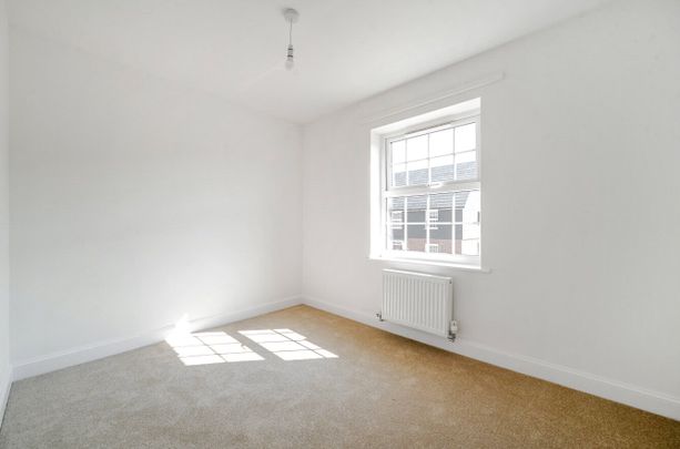 4 bedroom house to rent - Photo 1