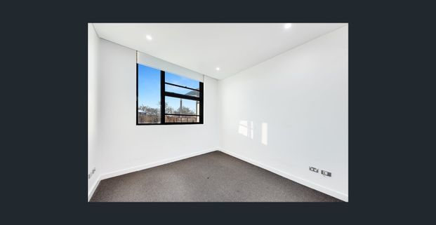 Stunning 2 bedroom apartment with resort-style facilities in trendy Ultimo - Photo 1