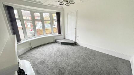 3 bedroom semi-detached house to rent - Photo 3
