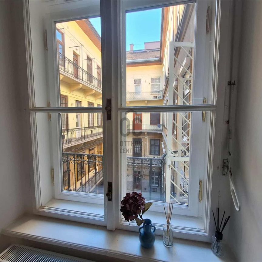 Kiadó újszerű állapotú lakás - Budapest VI. kerület - Fotó 1
