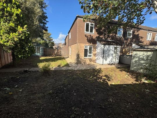4 bedroom house to rent - Photo 1