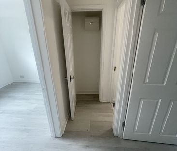 1 Bed Flat, Meridian Court, CR0 - Photo 1