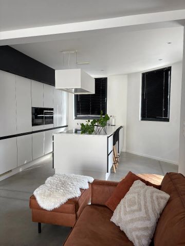 Woning te huur met 3 slpks en binnenkoer te Halle - Photo 2