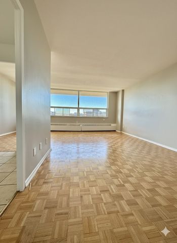 For Lease - 6200 Bathurst Street Unit# 1504, Toronto, Ontario - Photo 3