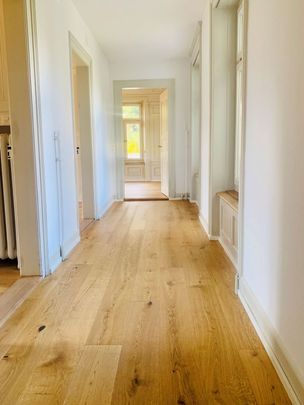 Unique apartment with large living space in a sunny location - Photo 1