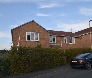 1 bed ground floor flat to rent in Hildenley Close, Scarborough, YO12 - Photo 2