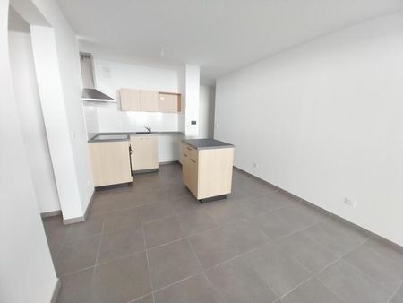 Location Appartement 3 pièces 64m² ORLEANS 45000 - Photo 2