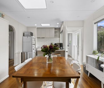 Perfectly Positioned 2 Bedroom Unit - Photo 4