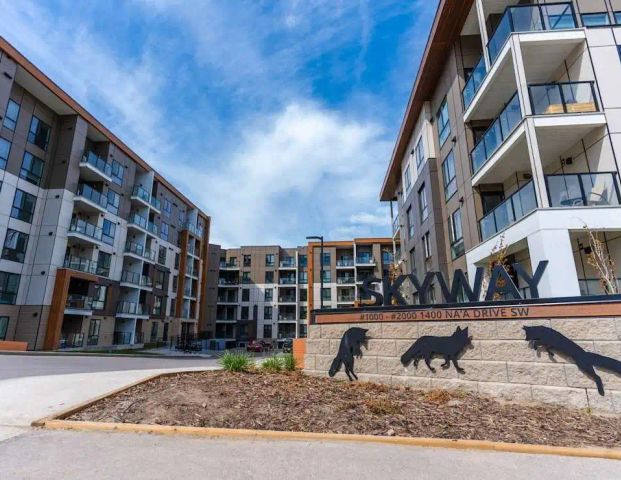 Skyway Apartments — 2 Bedroom, 2 Bathroom - Photo 1
