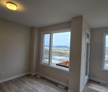 For Lease - 887 Andesite Terrace, Barrhaven, Ontario - Photo 4